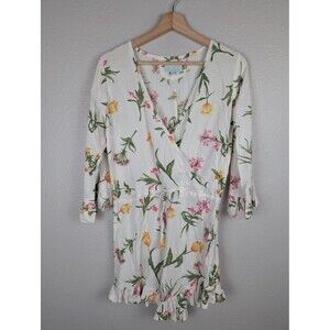 Piyama Romper Womens Small White Floral Wrap Ruffle Hem 3/4 Sleeve‎ V Neck Boho